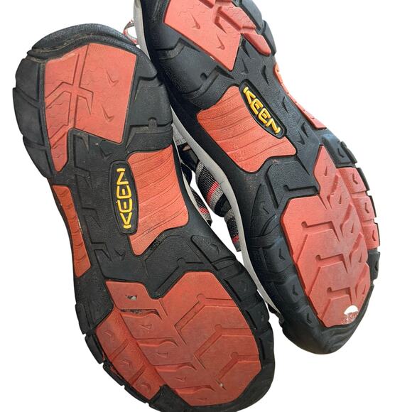 KEEN Men\'s Newport H2 sandals men’s 14 gray black red main image 4
